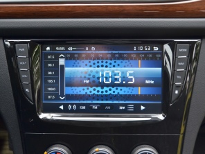 众泰Z500豪华型