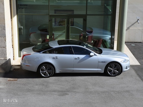 全新一代捷豹XJ