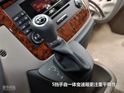福建戴姆勒 奔驰viano