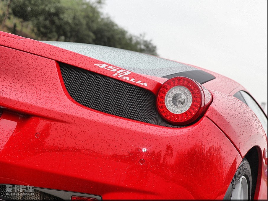  458 ItaliaǷĿǰĵͣǰݺý屨458 ItaliaһӲ泵458 Italia Spyder458 Italia SpyderЧͼ458 Italia SpyderӲƣ뷨CaliforniaϵͬӲʲ...