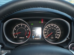 2011款三菱RVR