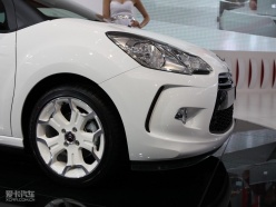 雪铁龙 DS3