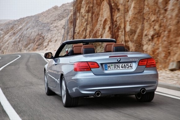 գٷ20113ϵCoupeܰԼConvertible泵ͣ³ۺͶ϶һı仯Ŀ3ϵڽ괺Ϊ2011ʽۣȫµһ3ϵ2012Ƴ20113ϵCoupeԼ澡ֻСĿͣ...