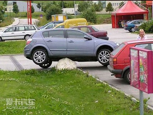 搞笑停车方式