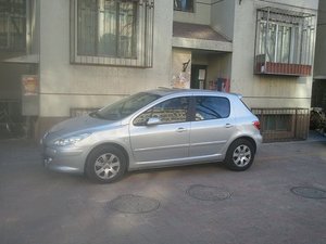 2010款标致307两厢 1.6l 自动舒适版高清图片