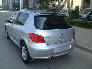 2010款标致307两厢 1.6l 自动舒适版高清图片