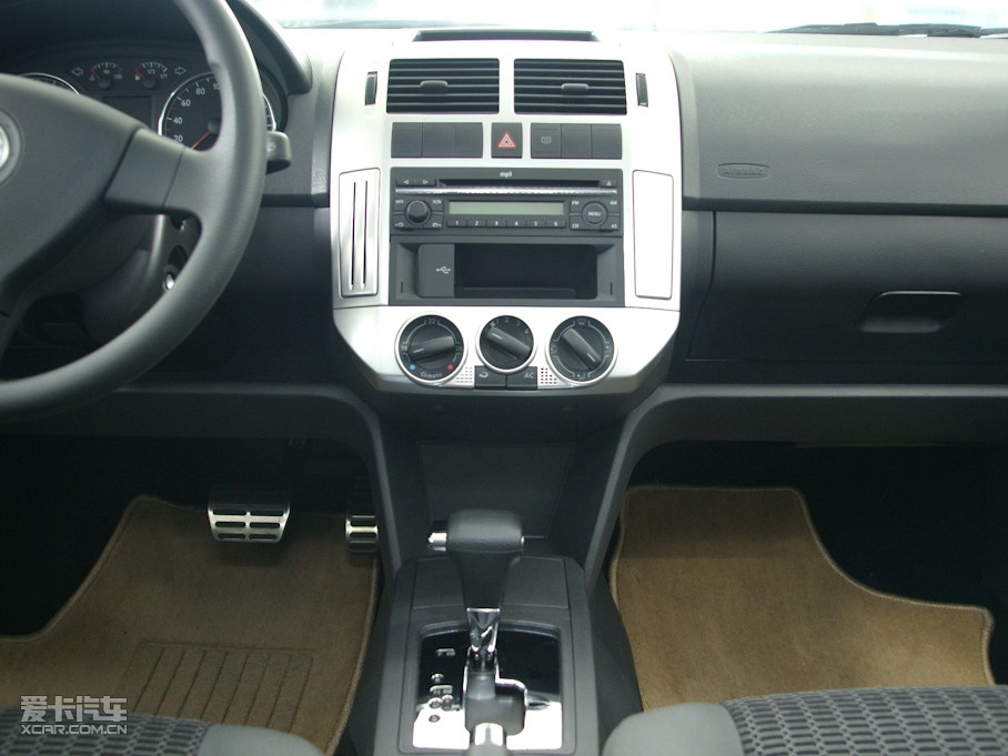 09POLO