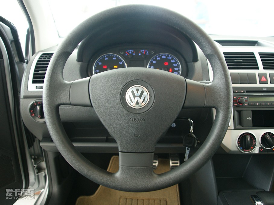 09POLO