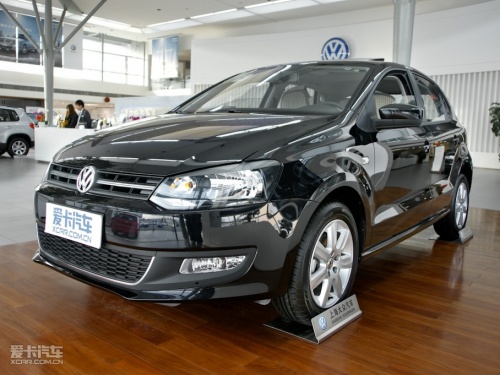 Ϻ 11POLO 