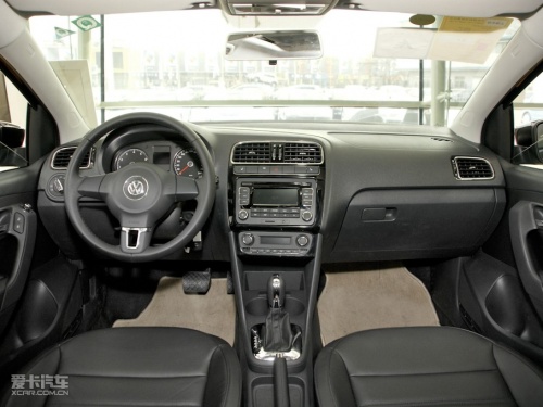 Ϻ 11POLO 