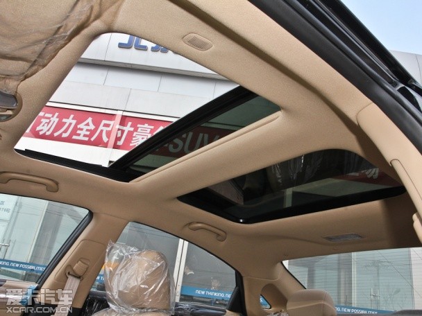 北京现代2013款索纳塔八