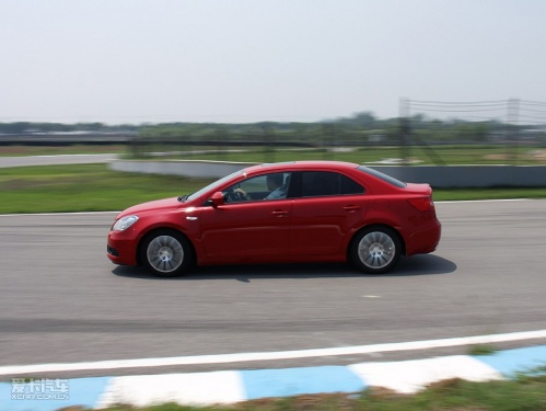 铃木 Kizashi