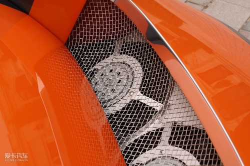 SPYKER C8 LAVIOLETTE LM85