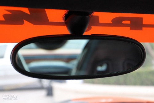 SPYKER C8 LAVIOLETTE LM85