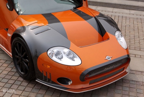 SPYKER C8 LAVIOLETTE LM85