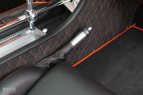 SPYKER C8 LAVIOLETTE LM85