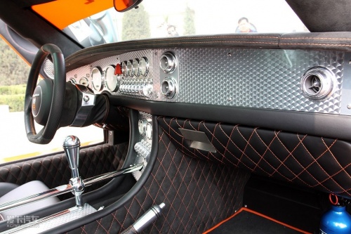 SPYKER C8 LAVIOLETTE LM85
