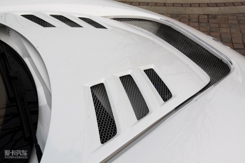 C8 Aileron